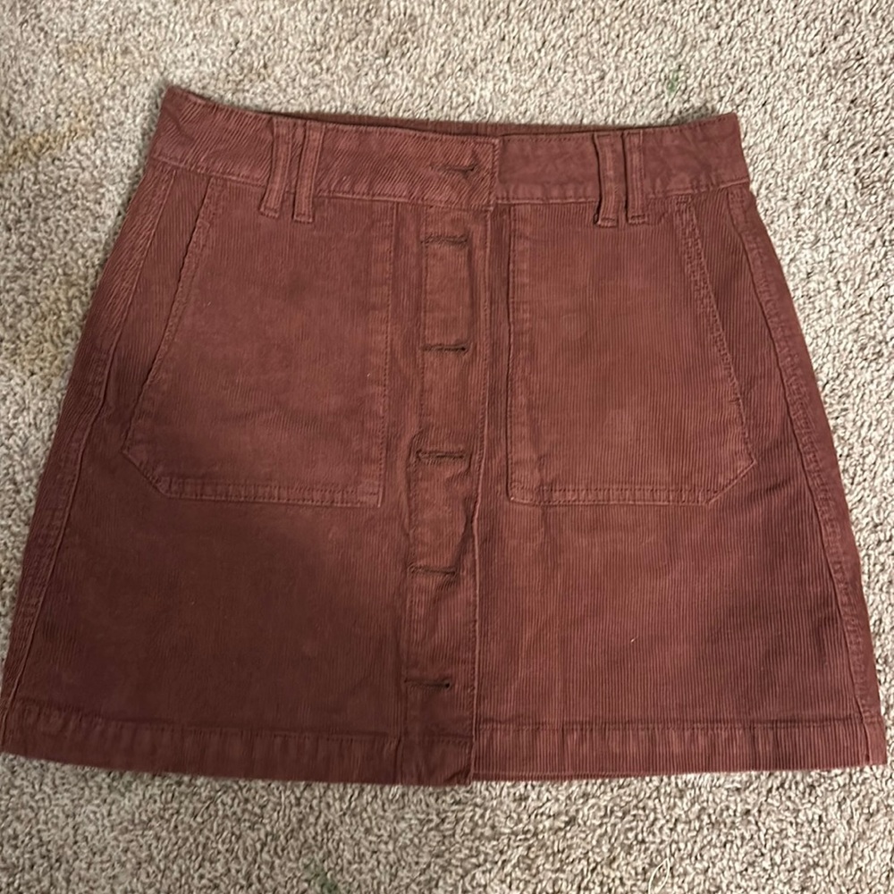 Women corduroy skirt, size 2. American Eagle.